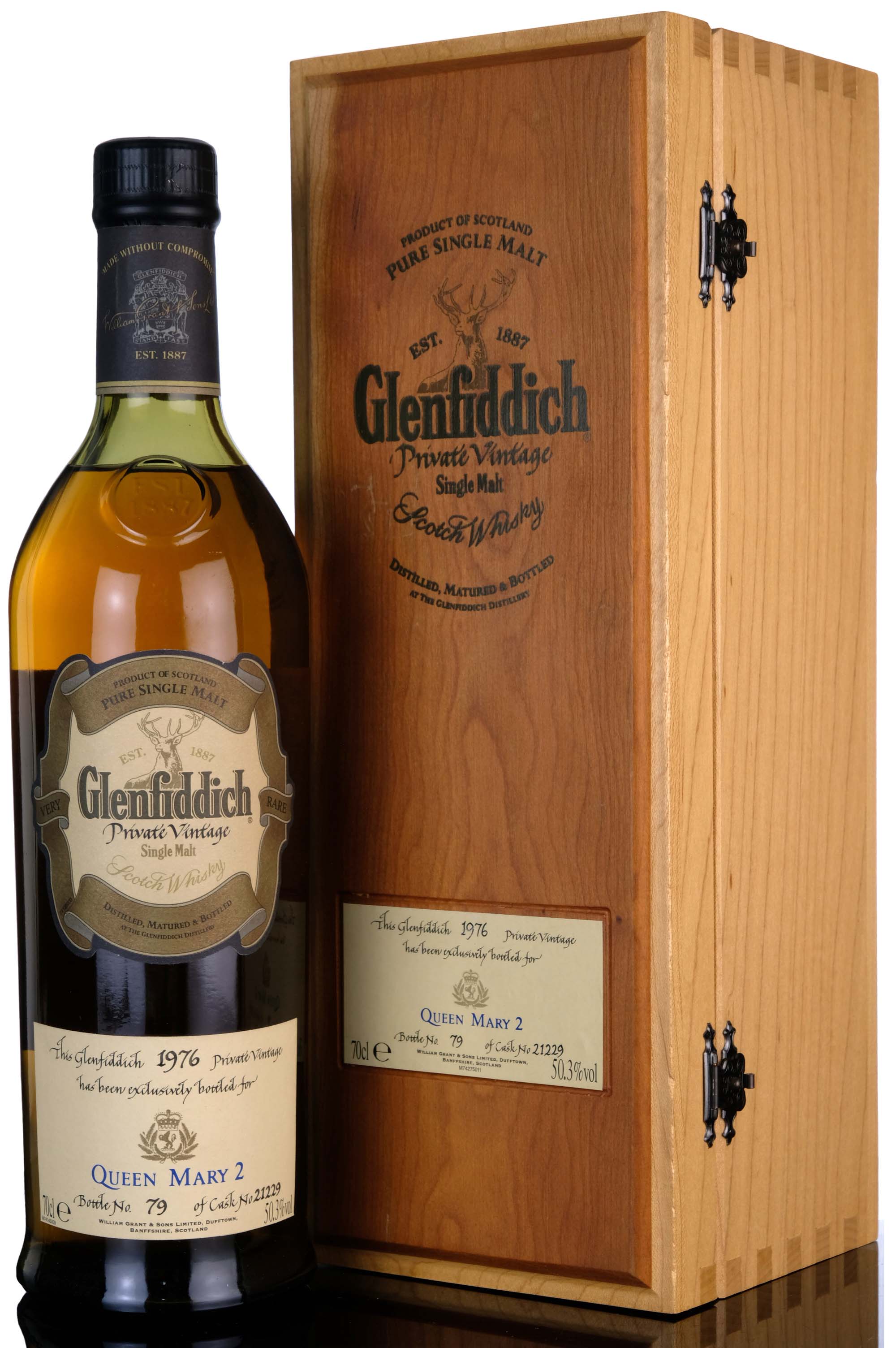 Glenfiddich 1976-2004 - Private Vintage - Single Cask 21229 - Queen Mary 2 Exclusive