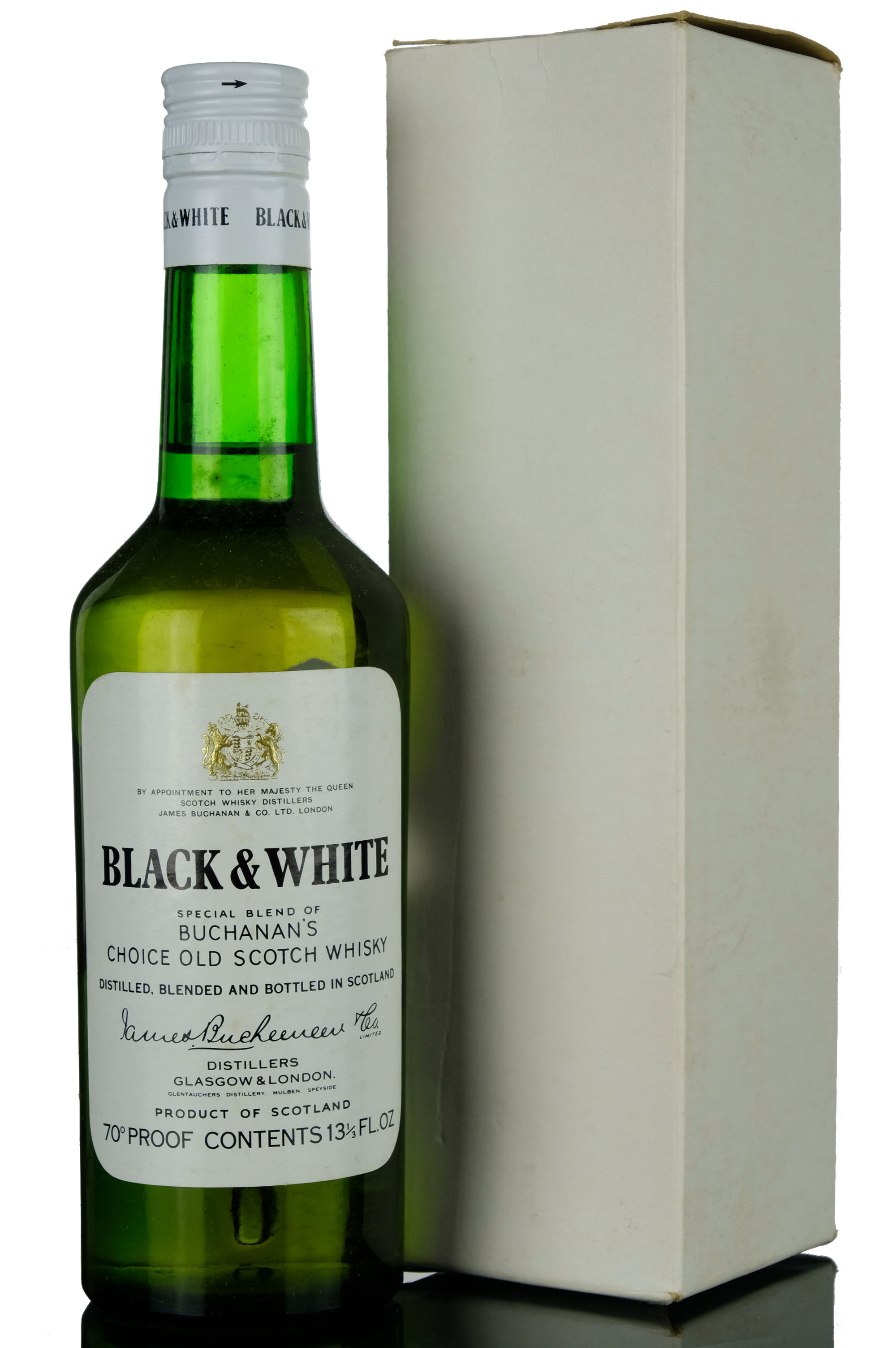 Black & White, 40% whisky bottle