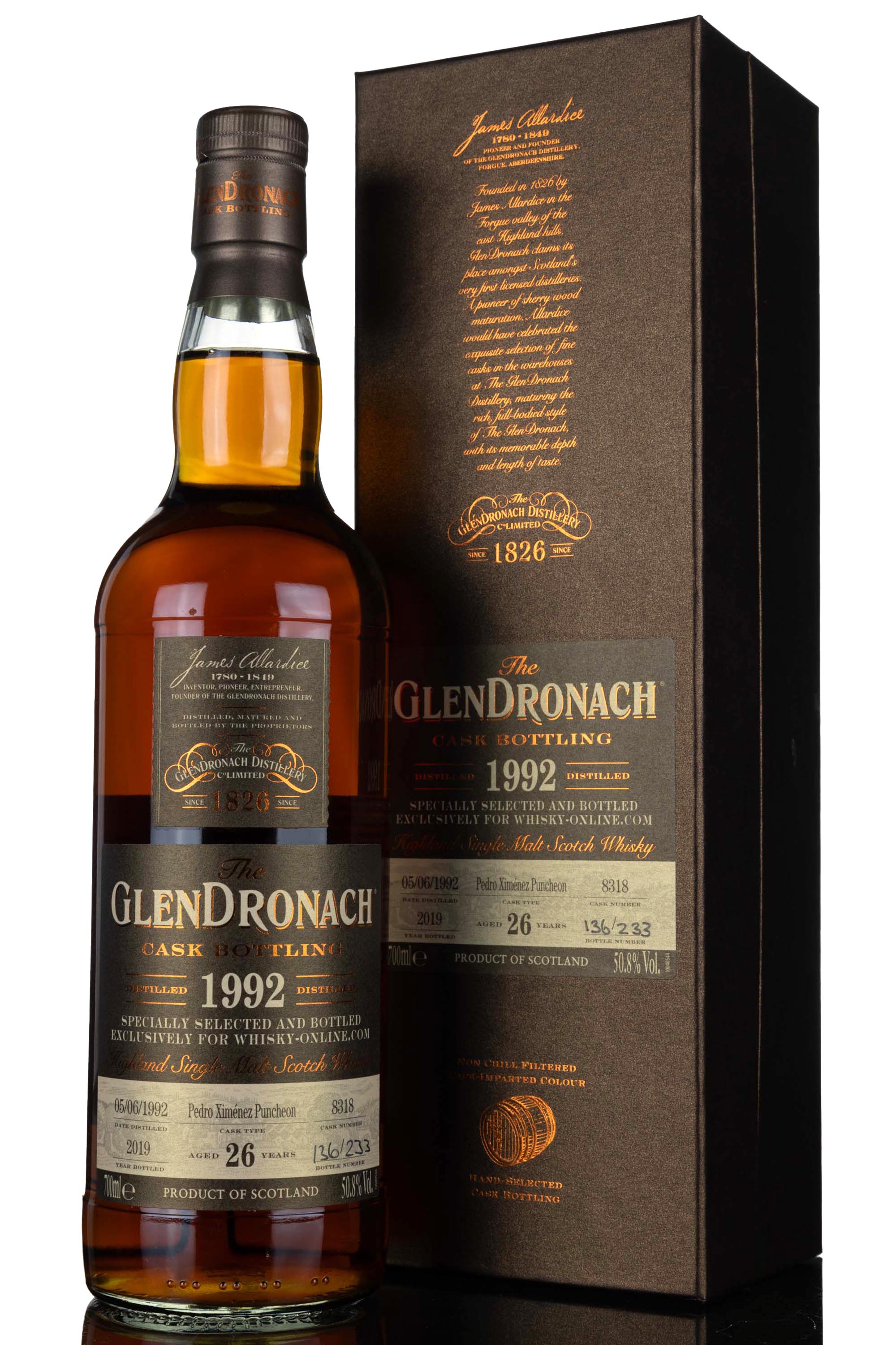 Glendronach 1992-2019 - 26 Year Old - Single Cask 8318 - Whisky-Online Exclusive