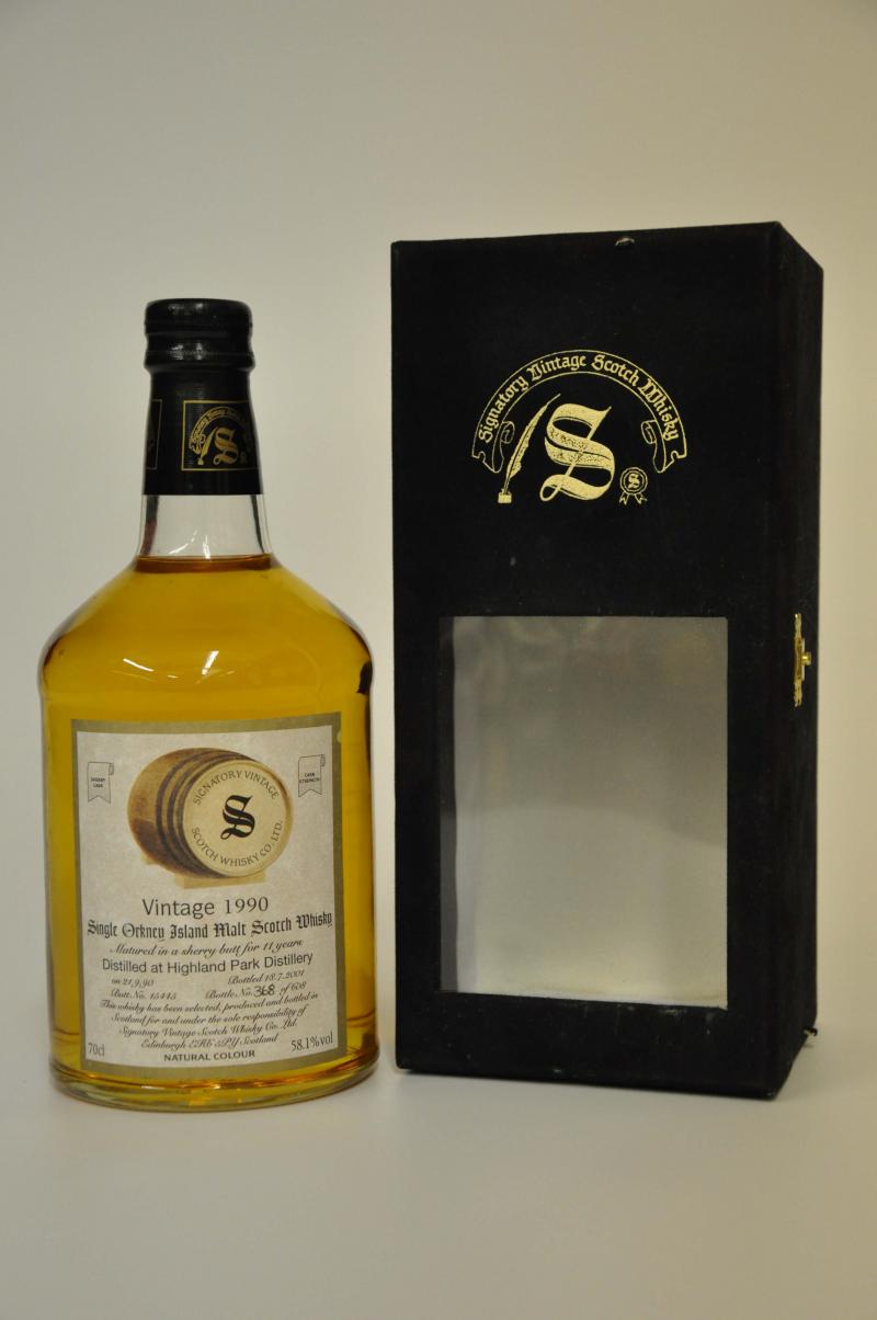 Highland Park 1990-2001 - 11 Year Old - Signatory Vintage
