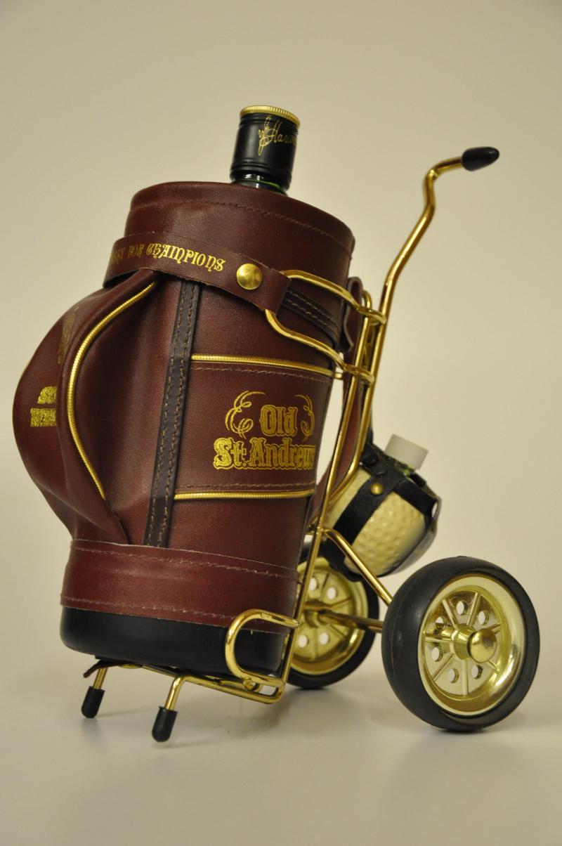 Old St.Andrews 12 Year Old In Leather Golf Bag