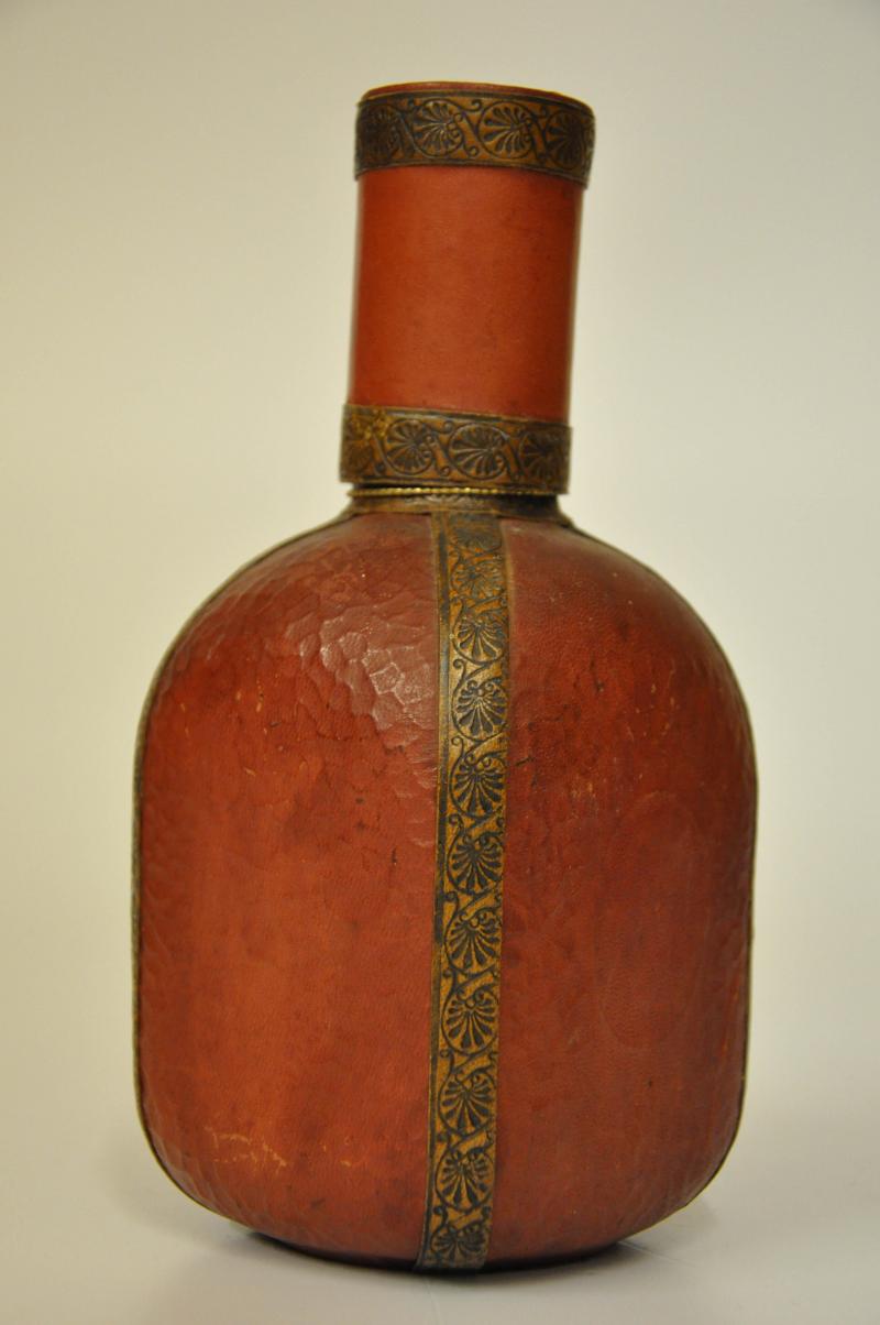 Grand Old Parr 12 Year Old - Encased in Leather