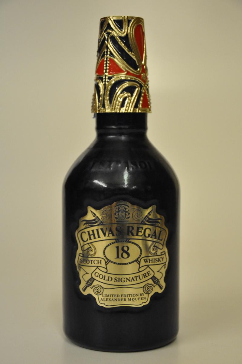 Chivas Regal 18 Year Old - Alexander McQueen - Whisky-Online Auctions