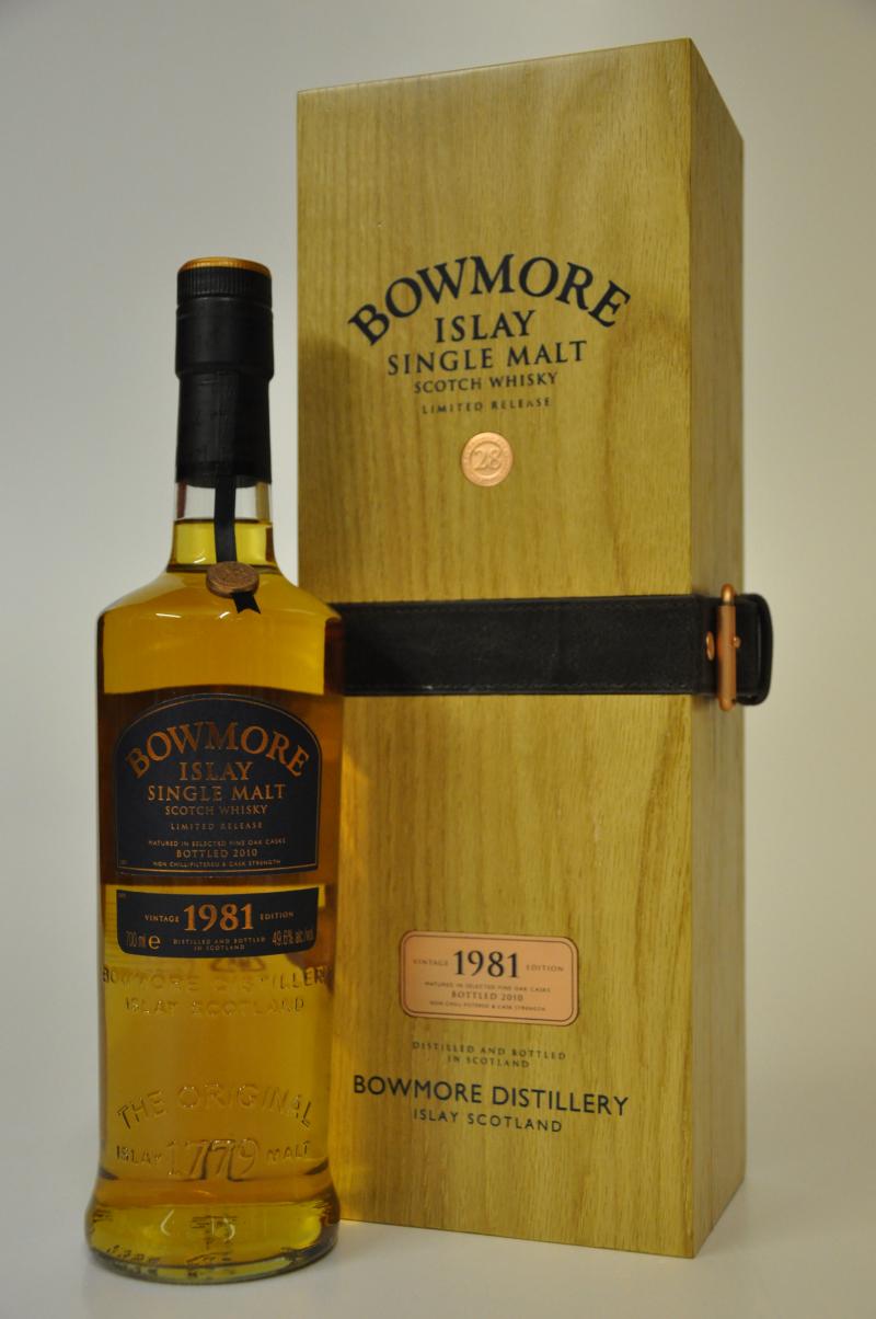 Bowmore 1981-2010 - 28 Year Old