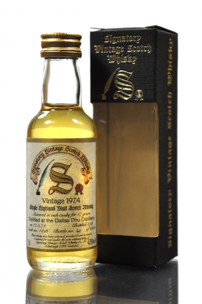 Dallas Dhu 1974 - 17 Year Old - Signatory Vintage Miniature