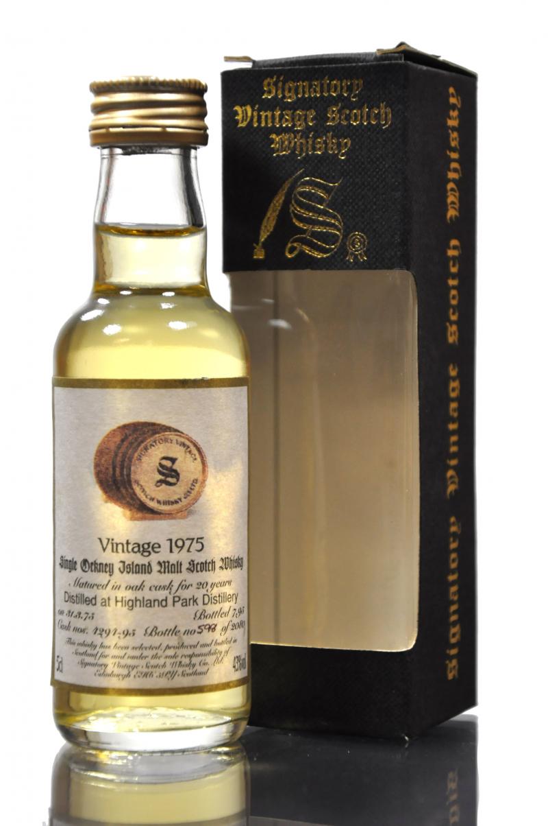 Highland Park 1975 - 20 Year Old - Signatory Vintage Miniature