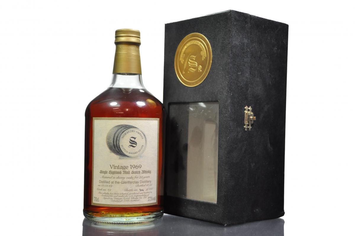 Glenfarclas 1969-1992 - 23 Year Old - Signatory Vintage