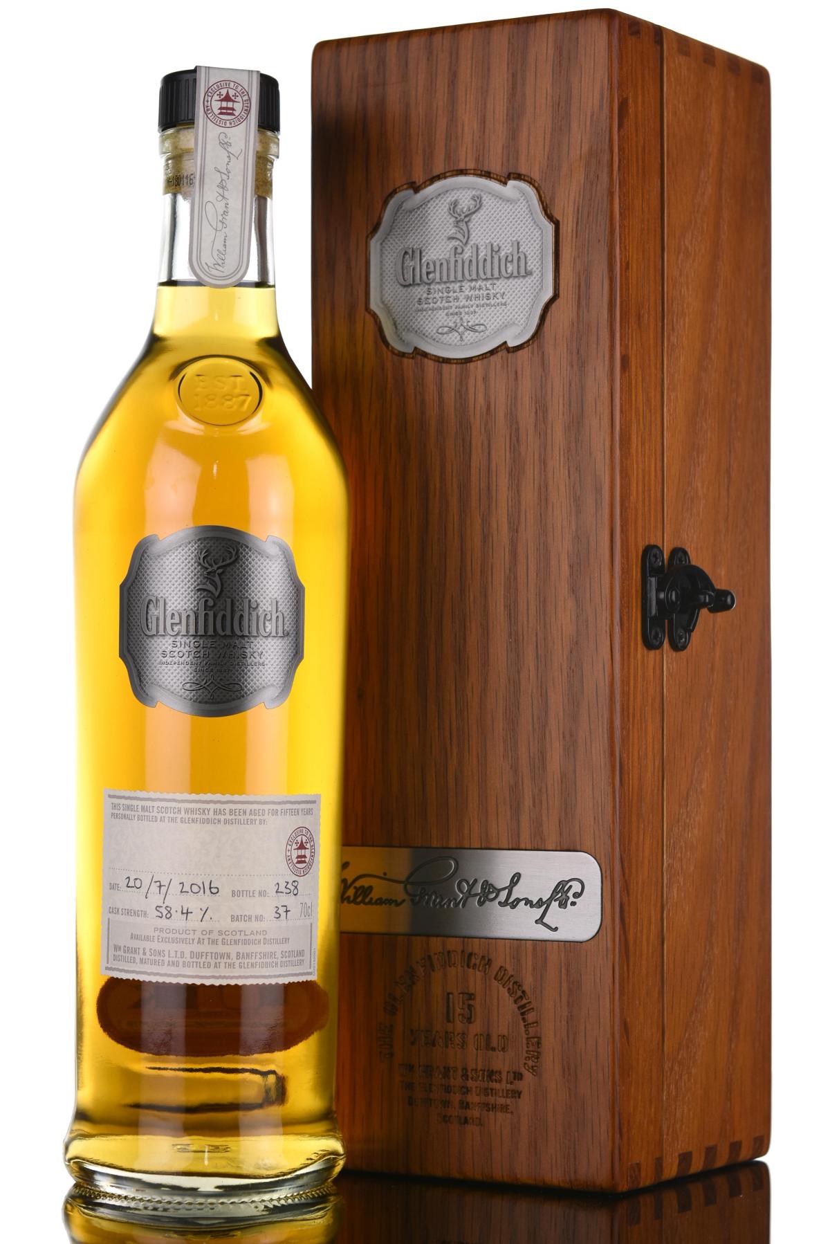 Glenfiddich 15 Year Old - Hand Filled
