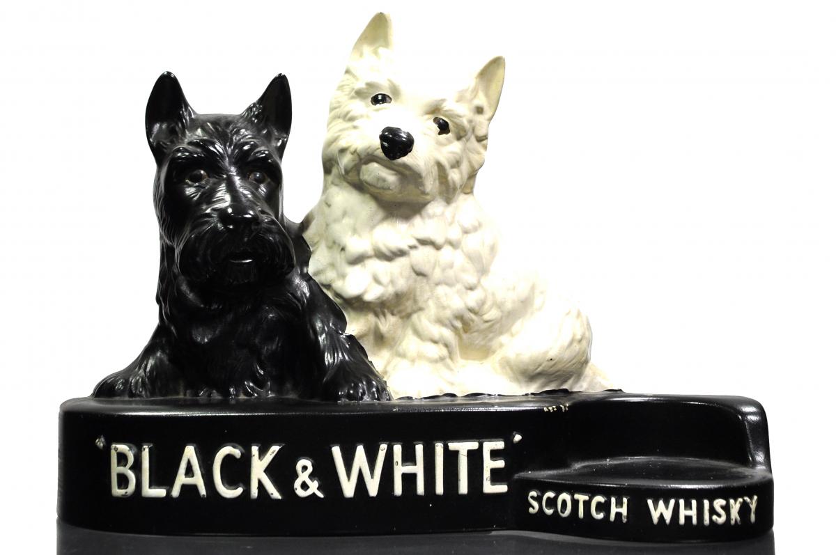 Black & White Bottle Stand