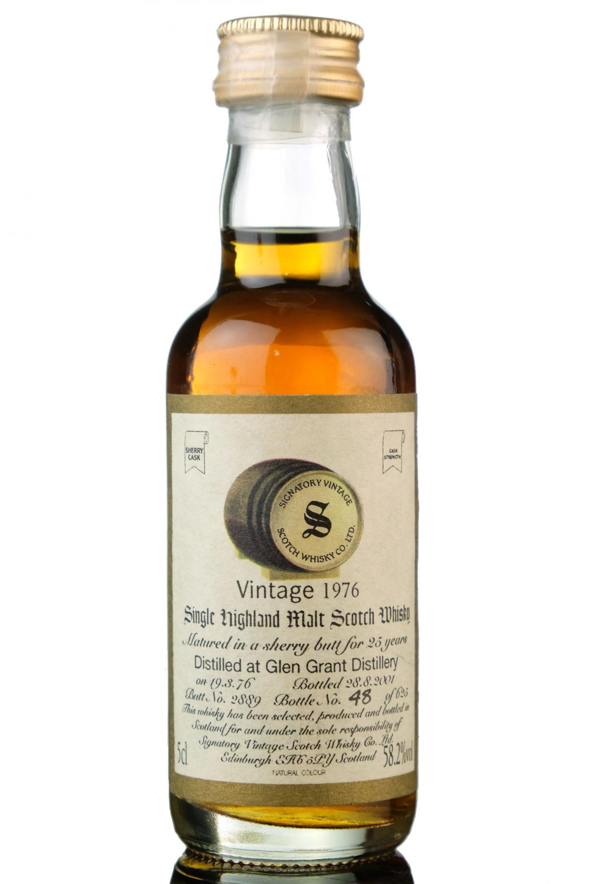 Glen Grant 1976-2001 - 25 Year Old - Signatory Vintage Miniature