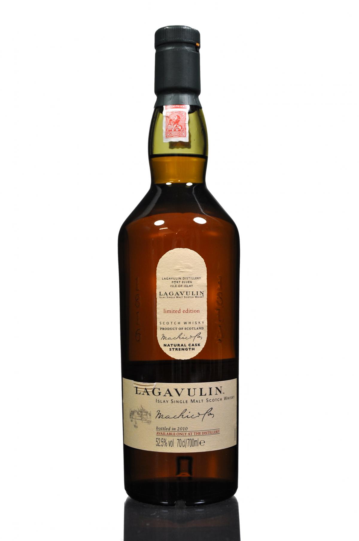 Lagavulin Distillery Only 2010