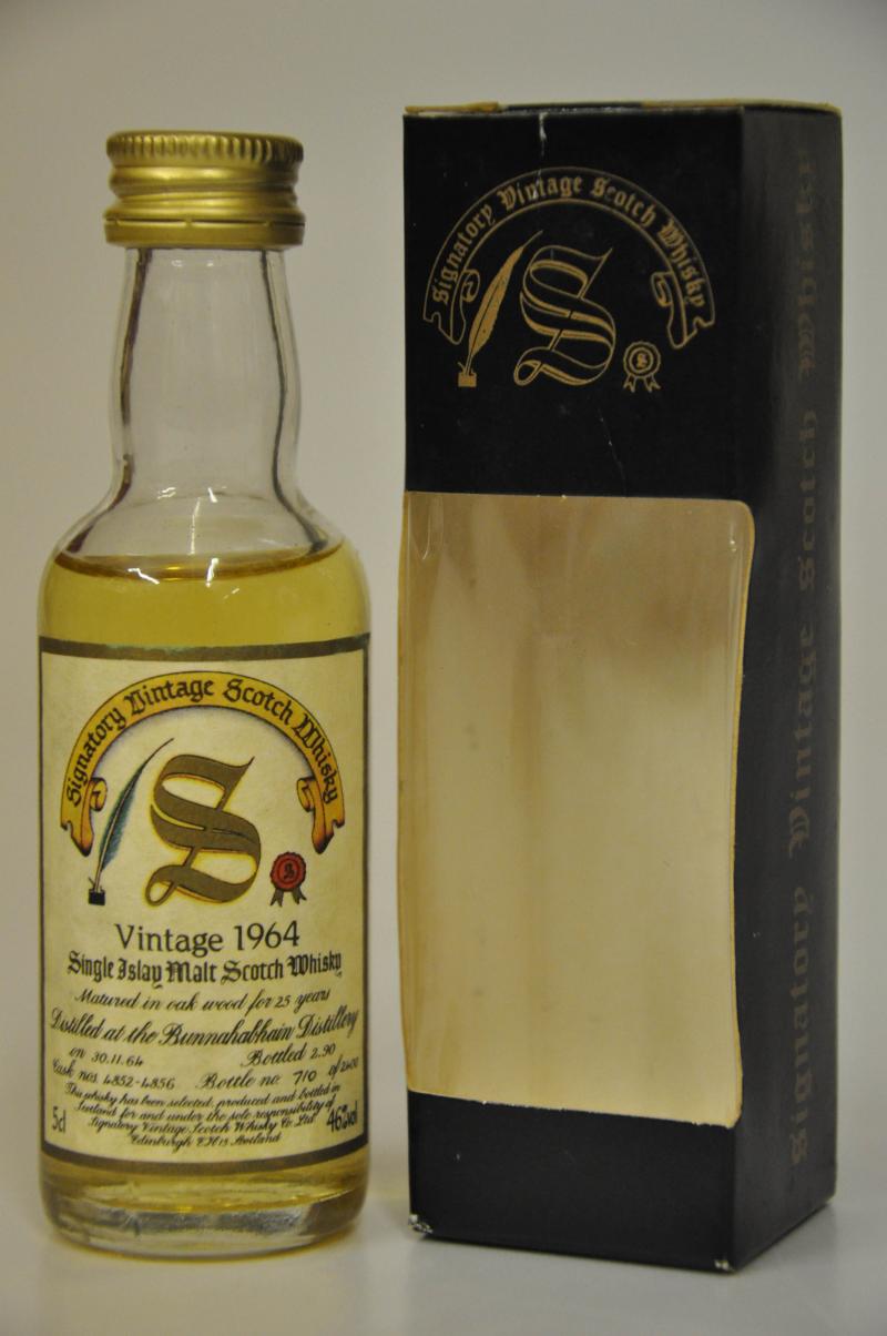 Bunnahabhain 1964-1990 - 25 Year Old - Signatory Vintage Miniature