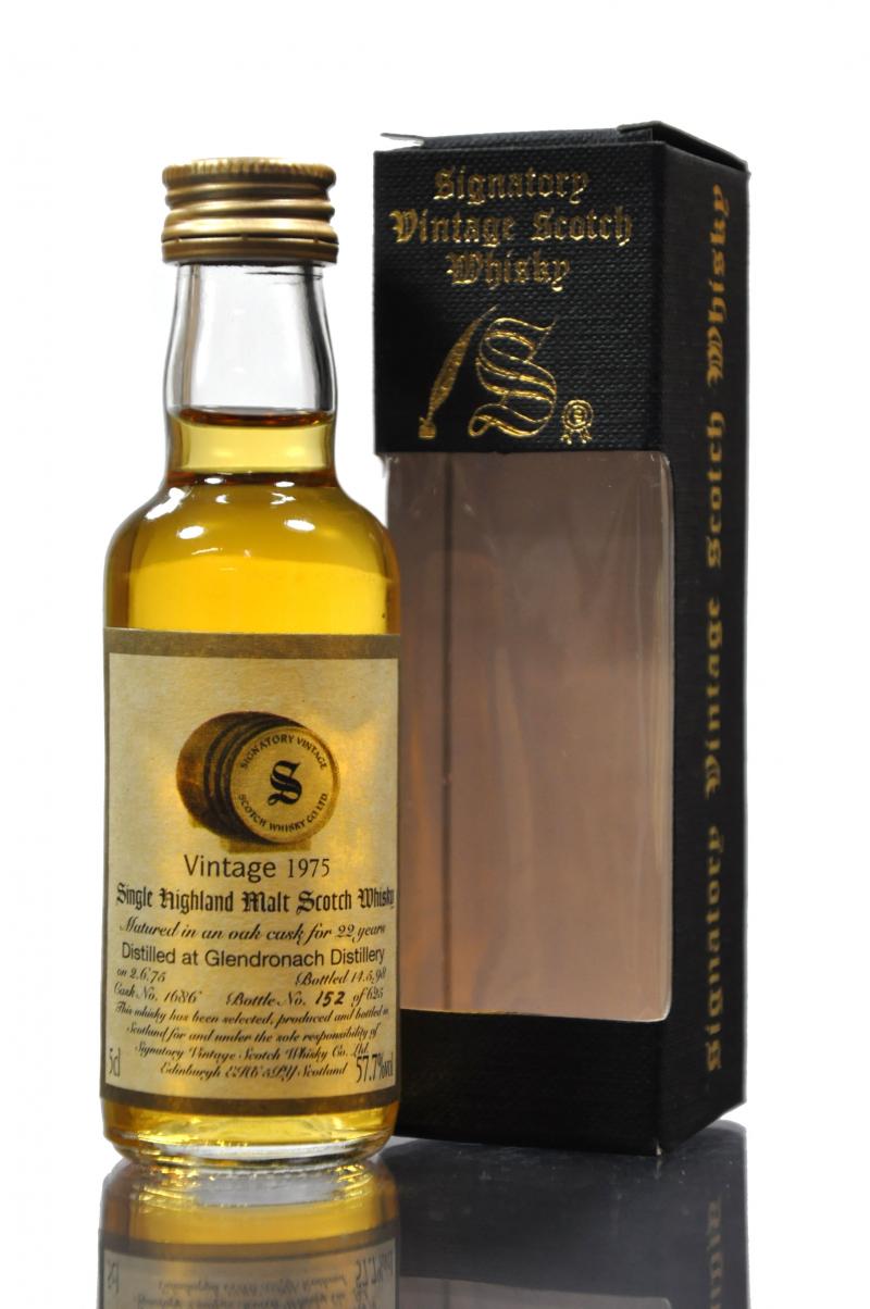 Glendronach 1975-1998 - 22 Year Old - Signatory Vintage Miniature
