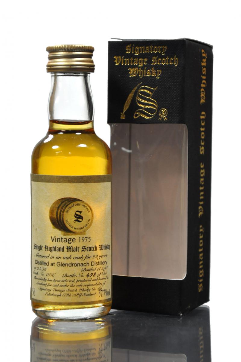 Glendronach 1975-1998 - 22 Year Old - Signatory Vintage Miniature