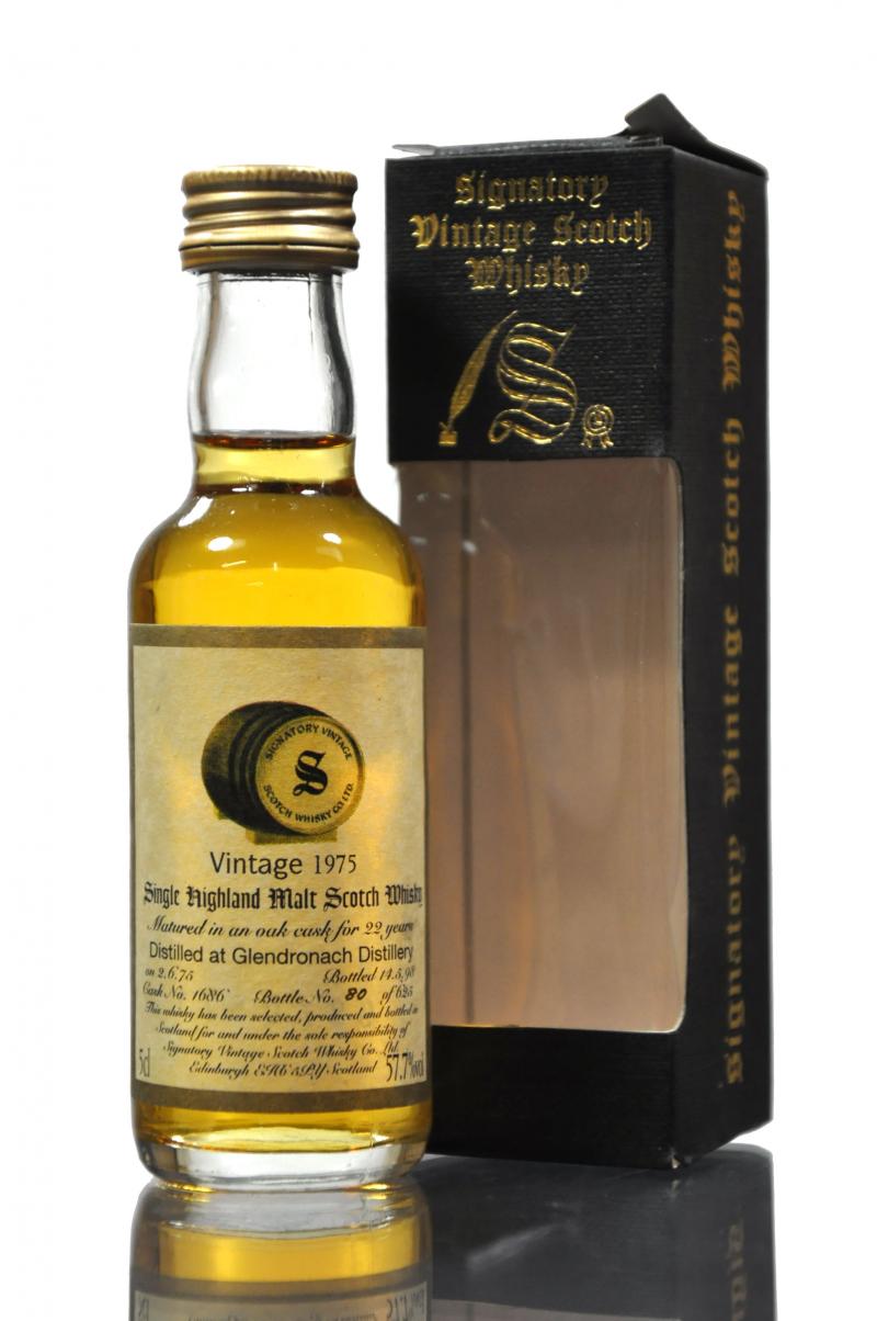 Glendronach 1975-1998 - 22 Year Old - Signatory Vintage Miniature