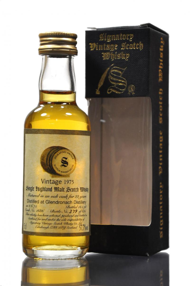 Glendronach 1975-1998 - 22 Year Old - Signatory Vintage Miniature