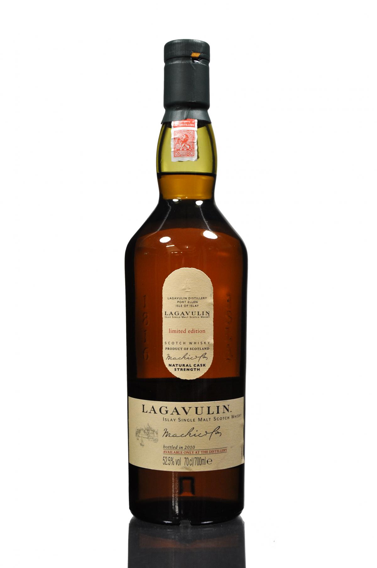 Lagavulin Distillery Only 2010