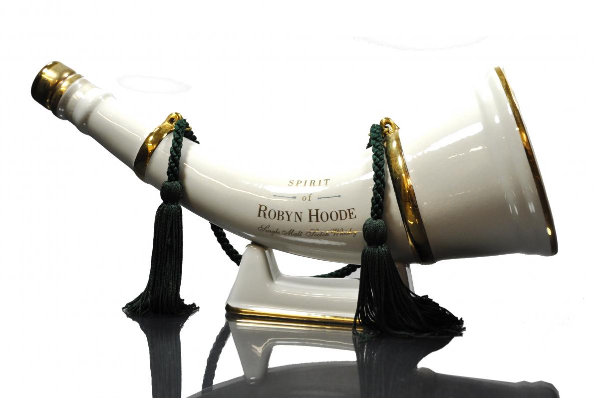 Robyn Hoode Porcelain Hunting Horn - White