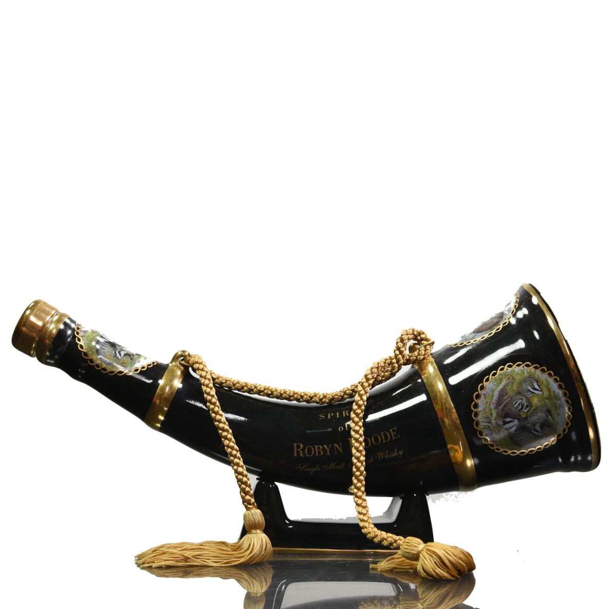 Robyn Hoode Porcelain Hunting Horn - Black