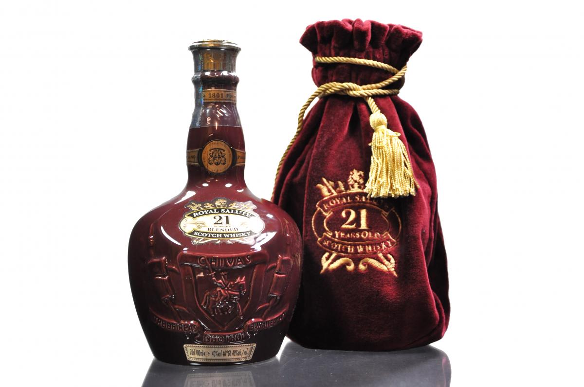 Royal Salute 21 Year Old - Burgundy Ceramic - Whisky-Online