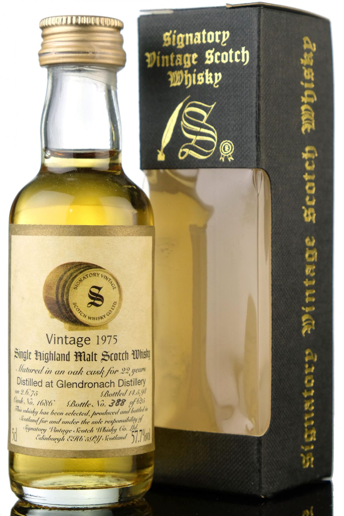 Glendronach 1975-1998 - 22 Year Old - Signatory Vintage Miniature
