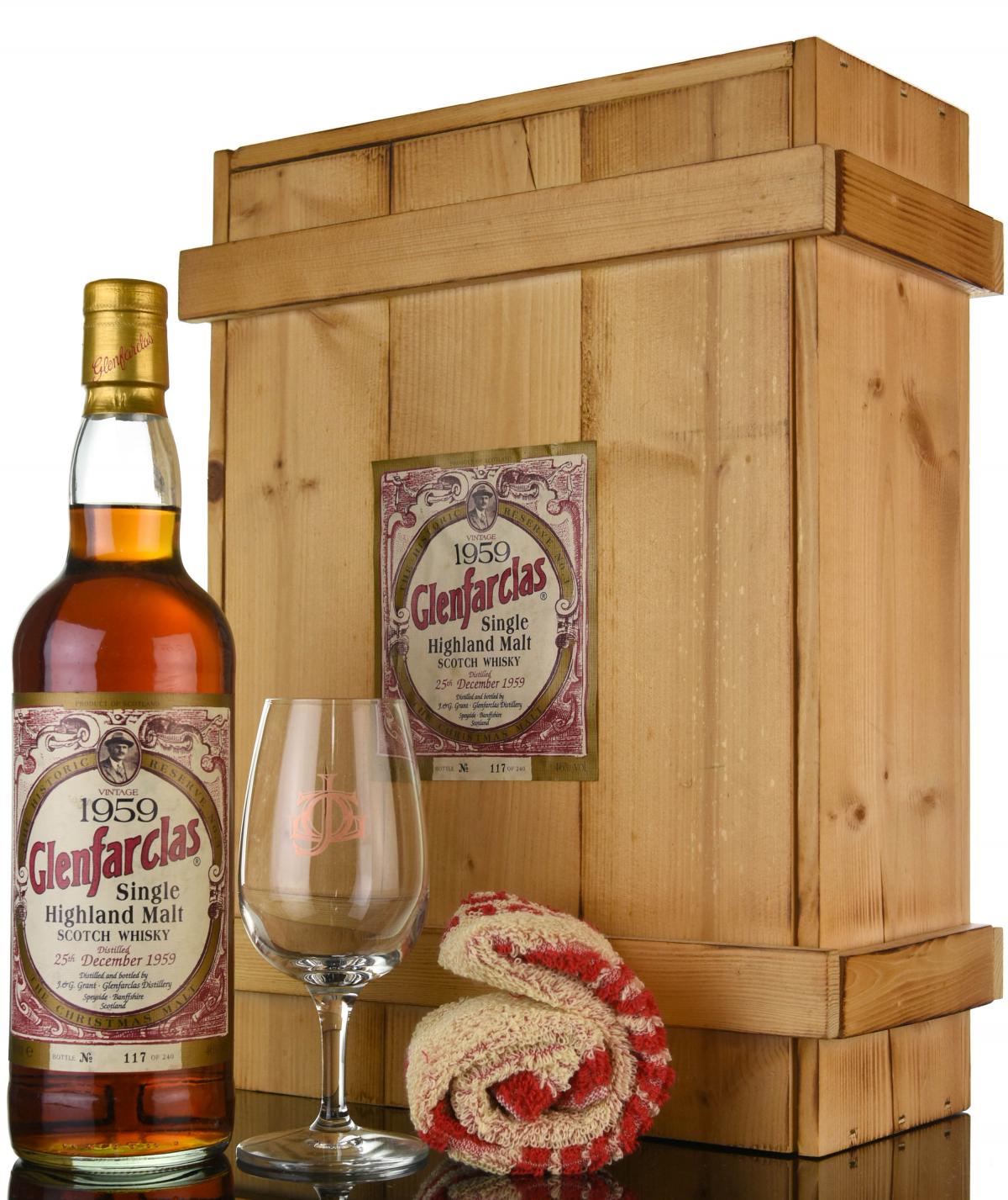 Glenfarclas 1959-2002 - Christmas Day