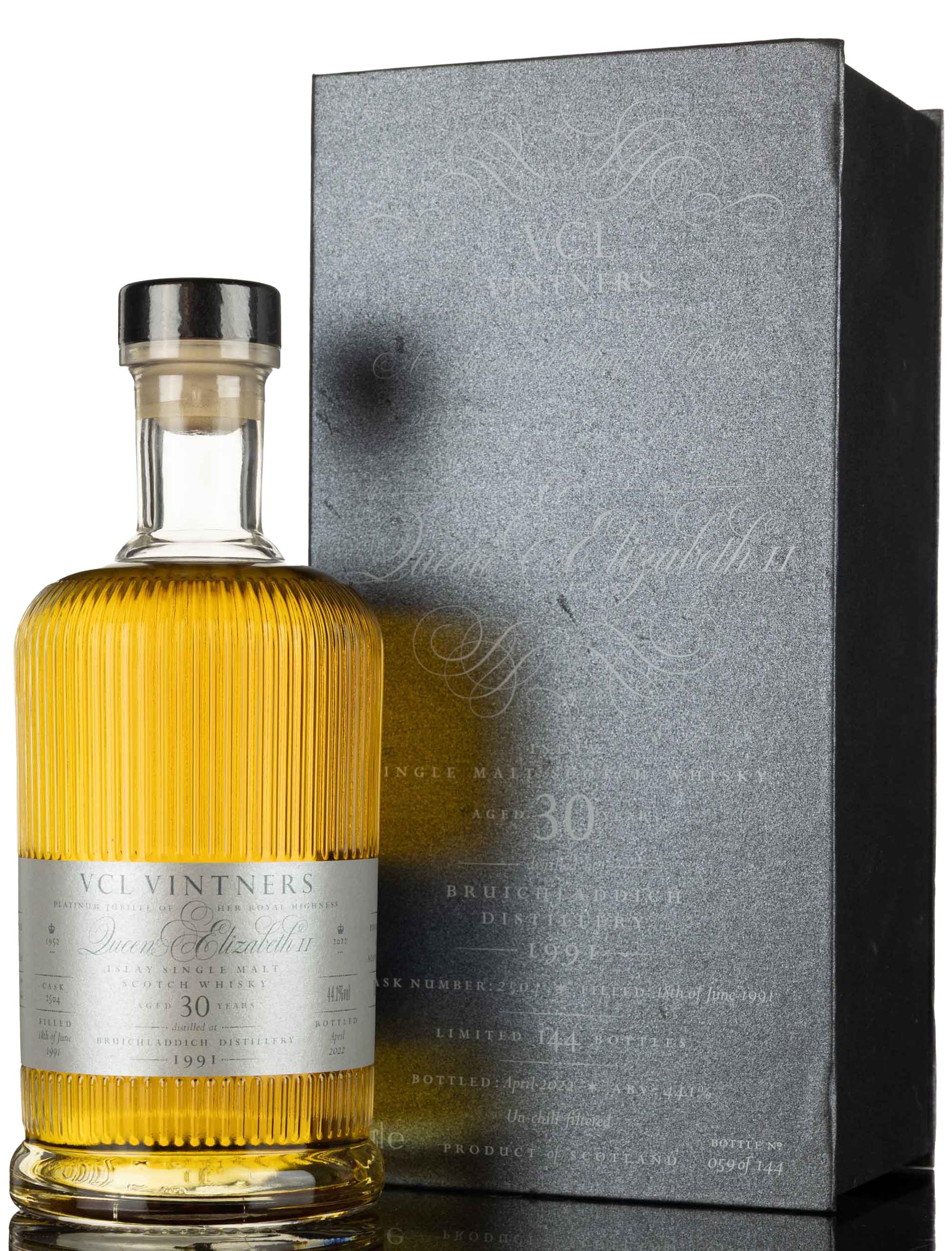 Bruichladdich 1991-2022 - 30 Year Old - VCL Vinters - Queen Elizabeth II Platinum Jubilee 